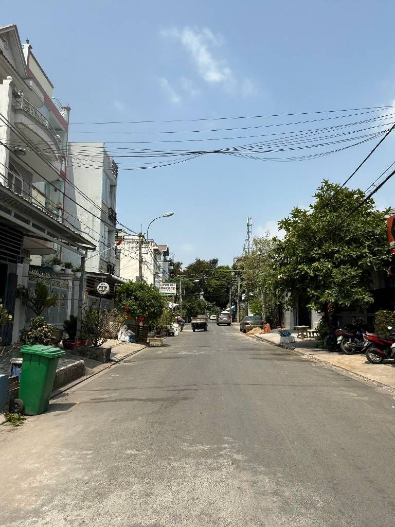 Mặt tiền KDC Bình Hưng 6x20, đối diện bến xe Quận 8 chỉ 13 tỷ 5- 0931172218 15994873