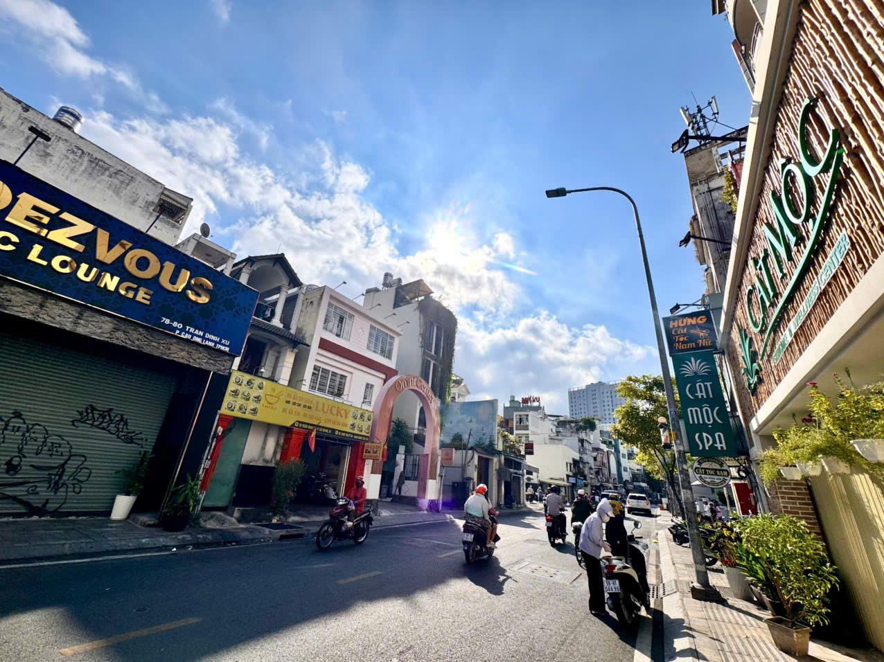 SIÊU PHẨM KHAN HIẾM- BÁN NHÀ 2 TẦNG MẶT TIỀN TRẦN ĐÌNH XU, QUẬN 1- DT 13M*15M VUÔNG ĐẸP- KV CẤP 15994880