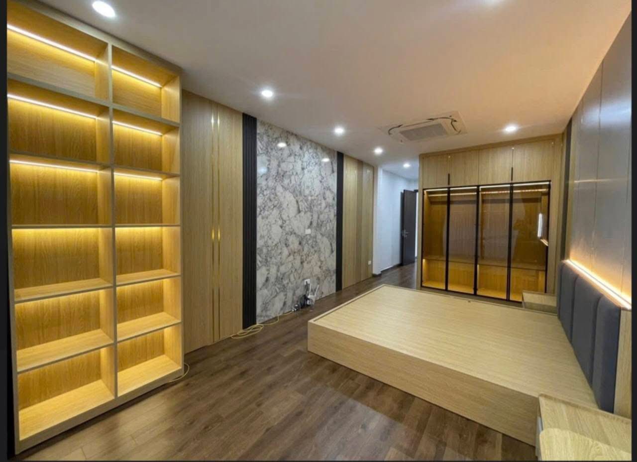 QUANH 13 TỶ CÓ NHÀ PHỐ NGỌC THỤY 45M2 6T THANG MÁY, Ô TÔ TRÁNH, KD. 15994889