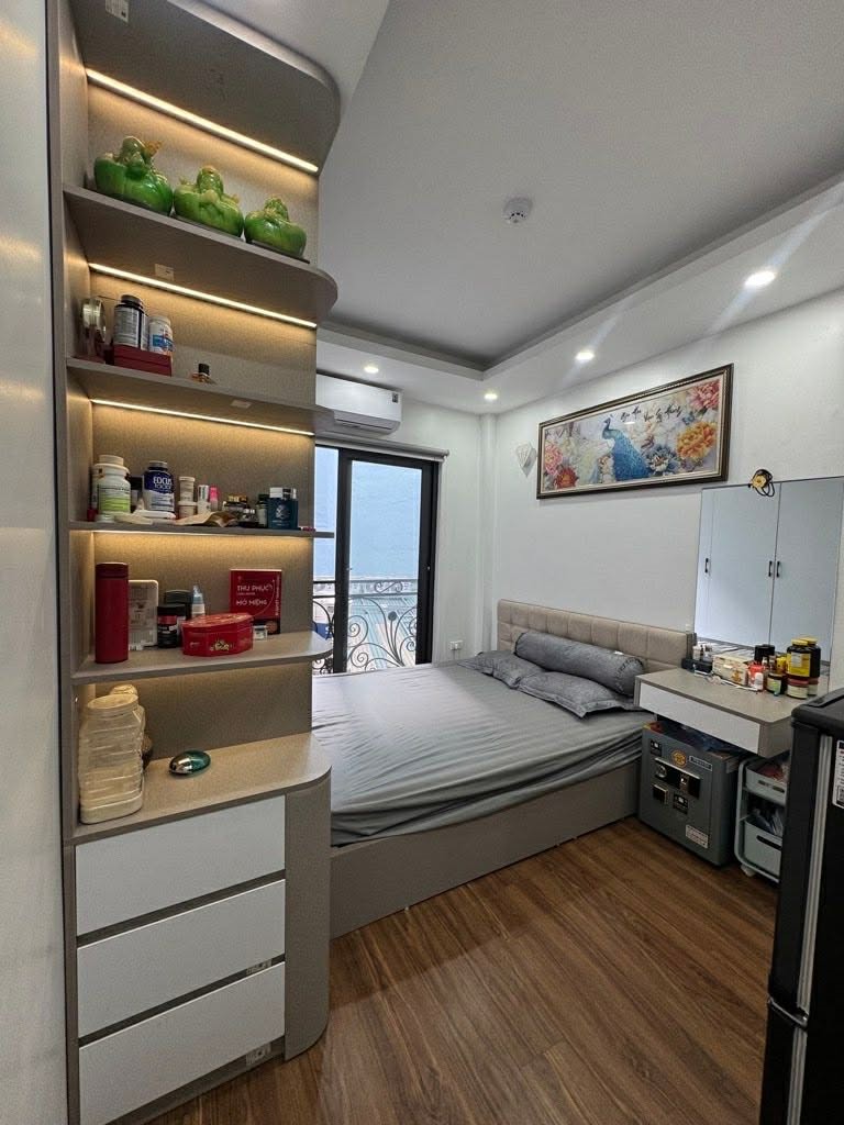 CHDV XÂY MỚI GẦN PHỐ TÔN THẤT TÙNG_9 PHÒNG FULL NỘI THẤT_NGÕ NÔNG THÔNG_DÒNG TIỀN 600 TRIỆU/ NĂM 15994895