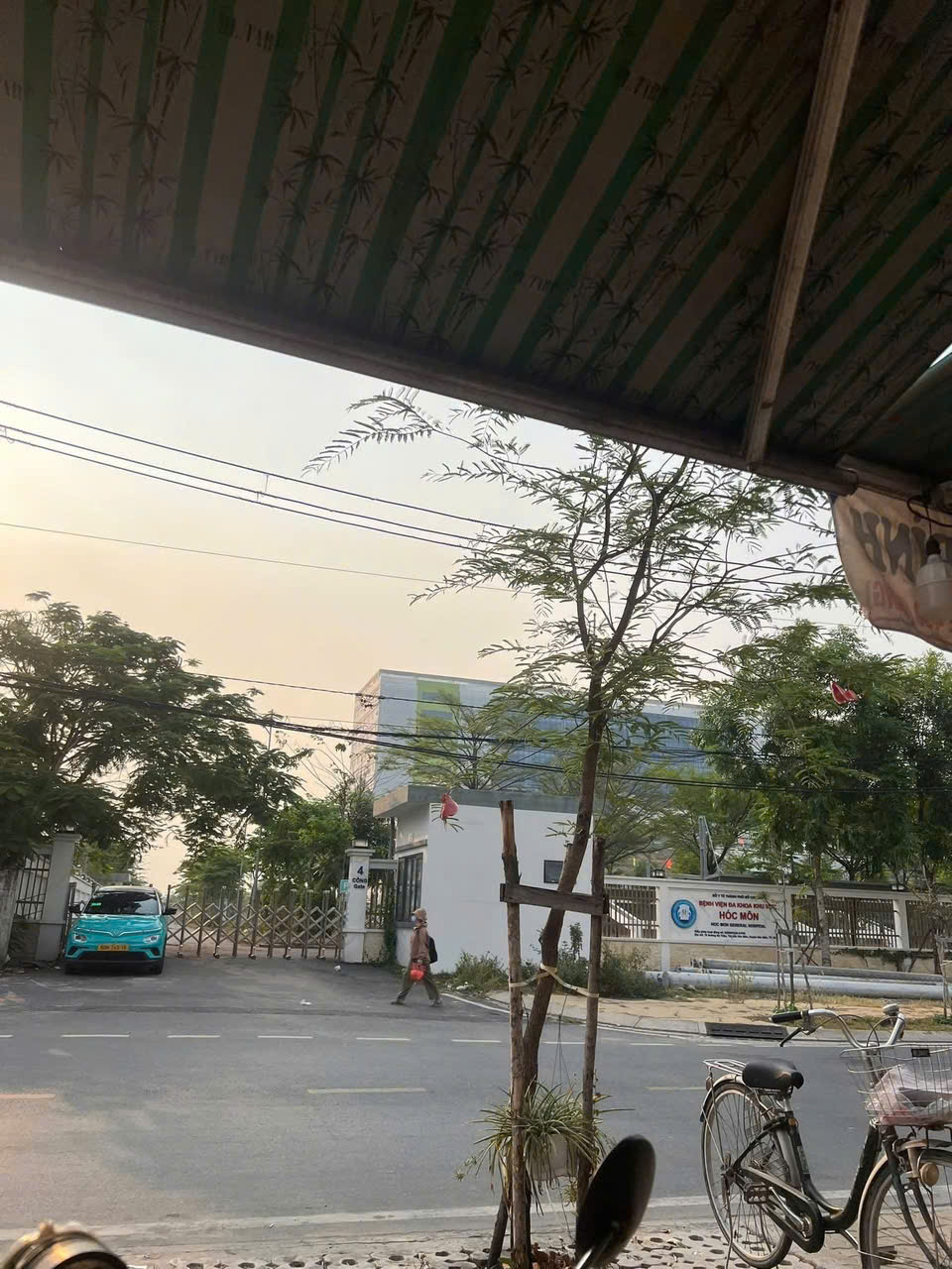 NHÀ MẶT TIỀN BÀ TRIỆU – ĐỐI DIỆN BV HÓC MÔN – NGANG 6,45M HIẾM 15994894