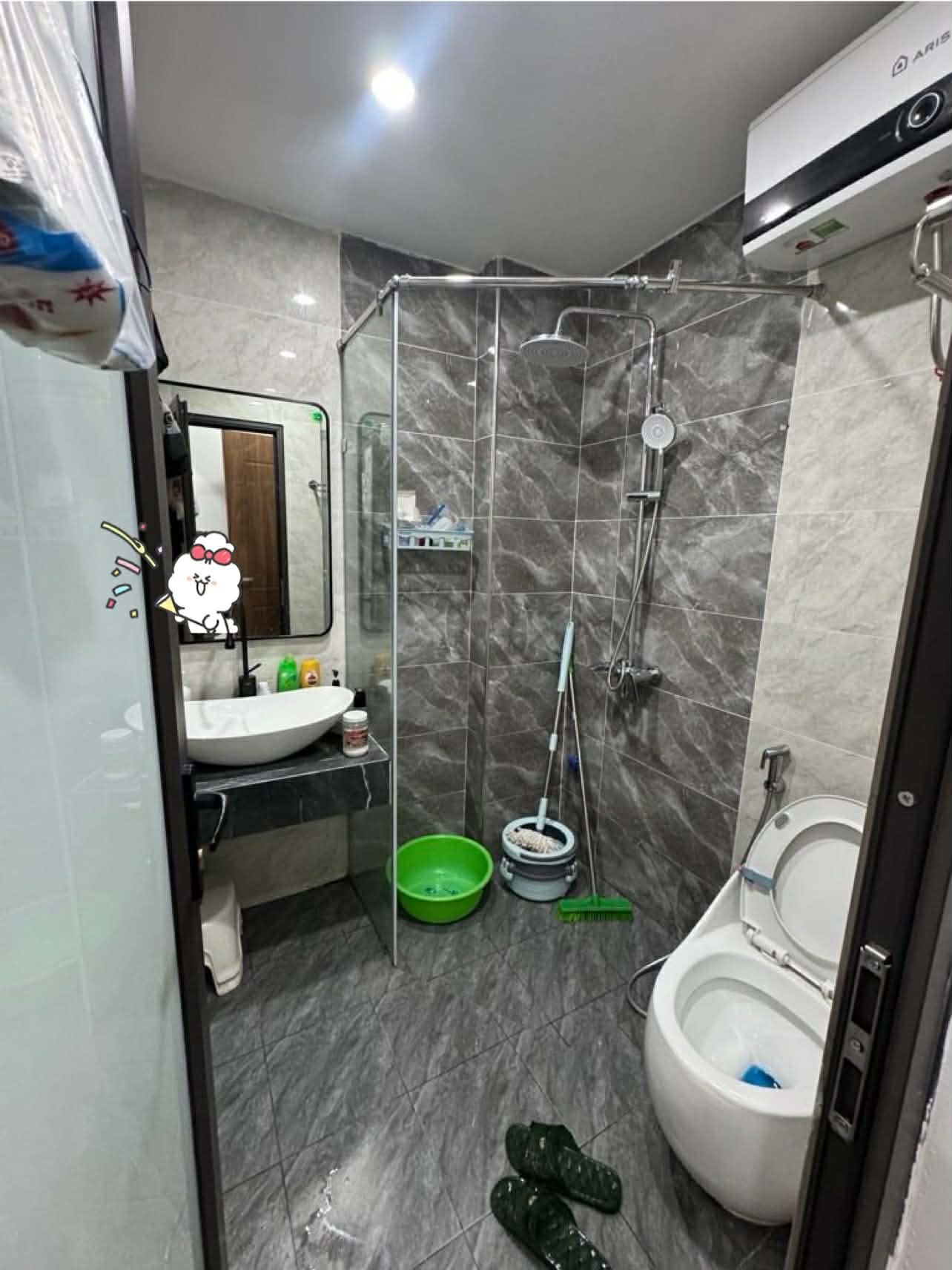 CHDV XÂY MỚI GẦN PHỐ TÔN THẤT TÙNG_9 PHÒNG FULL NỘI THẤT_NGÕ NÔNG THÔNG_DÒNG TIỀN 600 TRIỆU/ NĂM 15994895