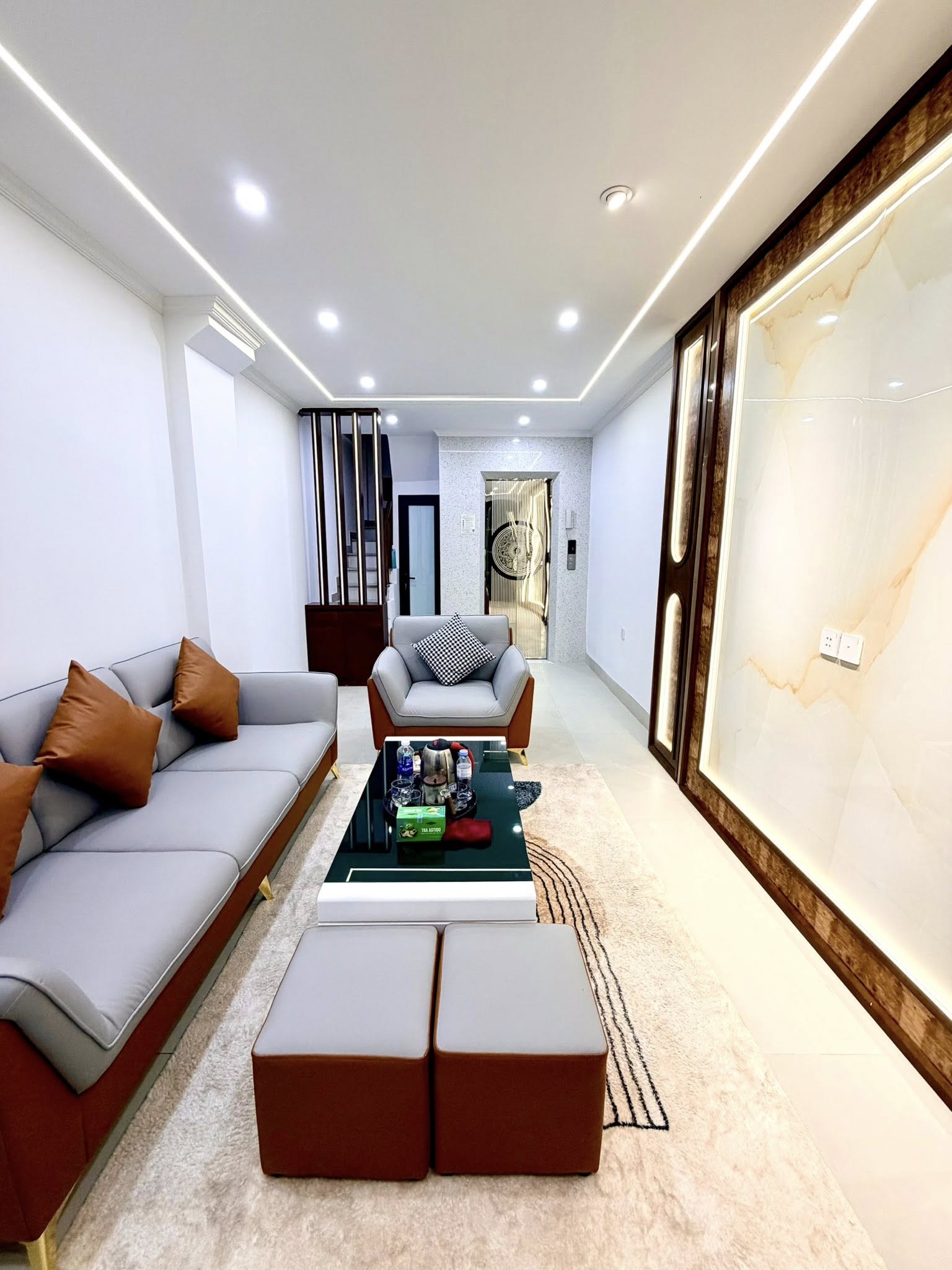 Bán nhà 6 tầng thang máy Đào Tấn, Ba Đình gần ô tô, xây mới chỉ việc vào ở, 32m, 8.9 tỷ 15994899