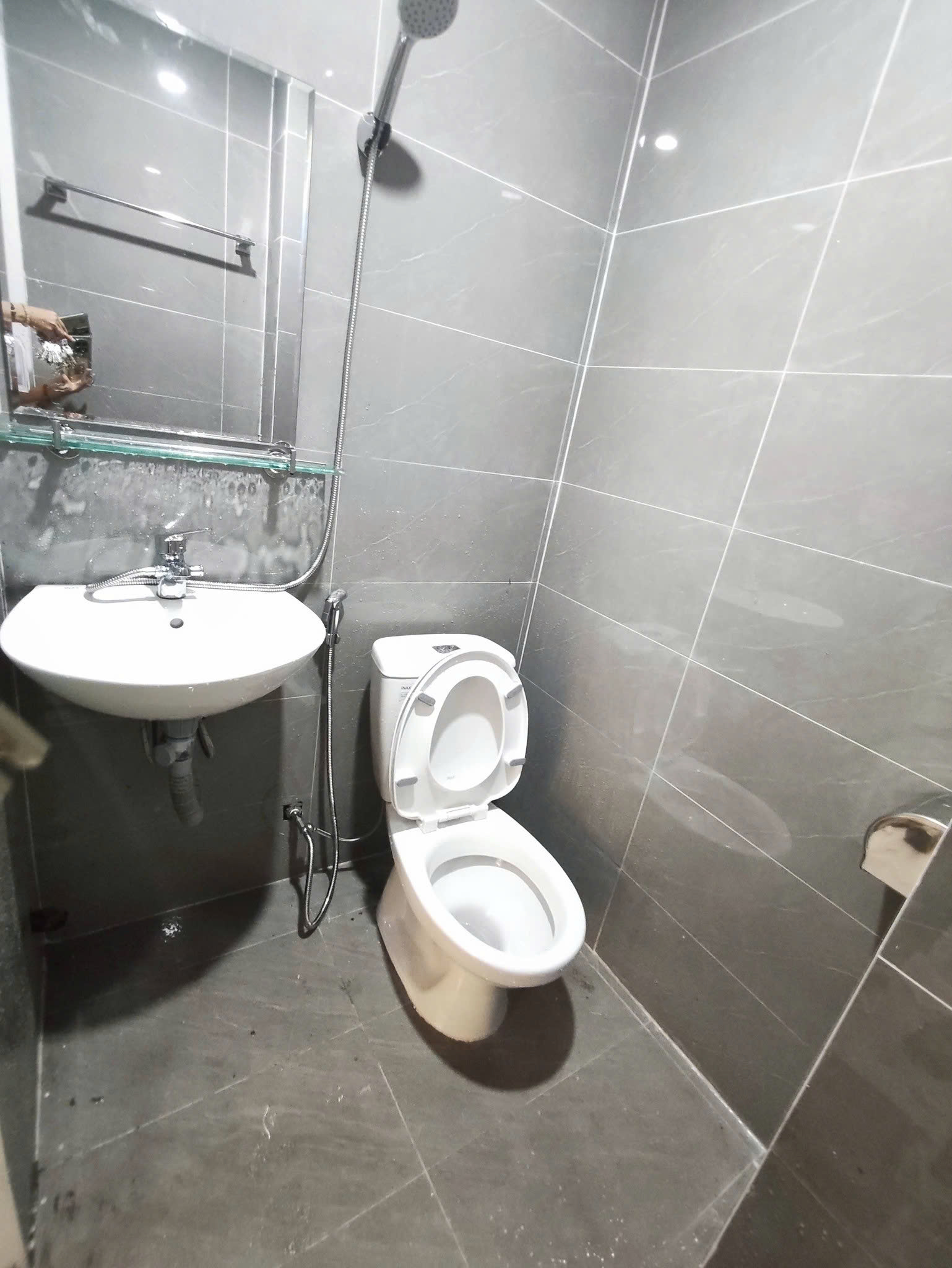 CHÍNH CHỦ CHO THUÊ PHÒNG KHÉP KÍN NGÕ 123 TRẦN CUNG ( Nhà số 4 ngách 2) 15994912