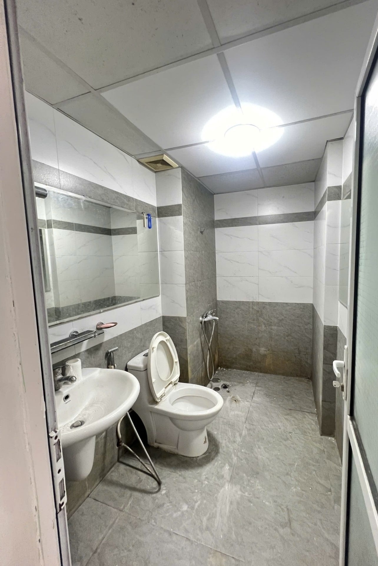 BÁN GẤP CĂN HỘ CHUNG CƯ P0306 D8 KĐT ĐẶNG XÁ, NHÀ ĐẸP, ĐẦY ĐỦ TIỆN ÍCH 15994919