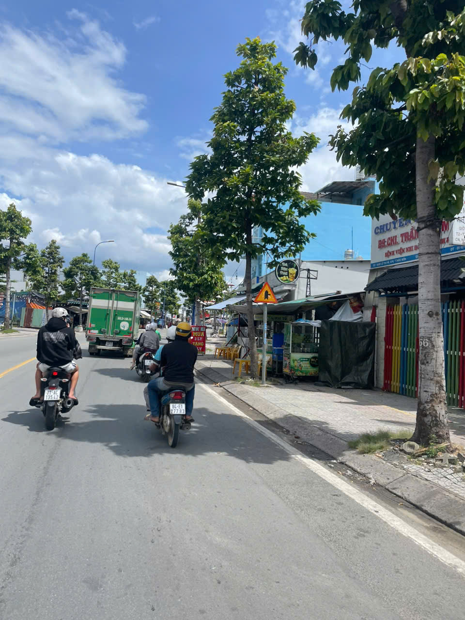 Bán nhà mặt tiền 24x78m giá 115 tỷ Đường Lê Thị Hà 15994918