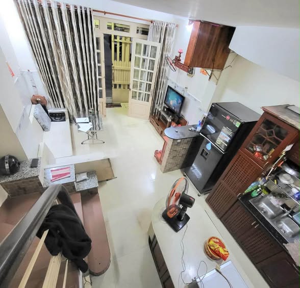 TRUNG TÂM QUẬN 7 - 4,5 TẦNG NHÀ NHỎ CÔNG NĂNG TO 15994920