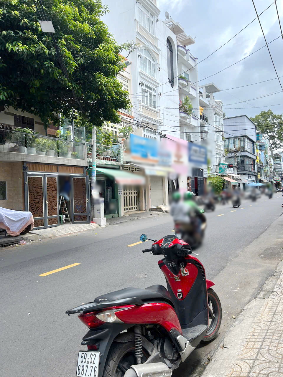 Nhà mặt tiền trệt/lầu sát sân Thống Nhất đường Tân Phước P6Q10 15994925