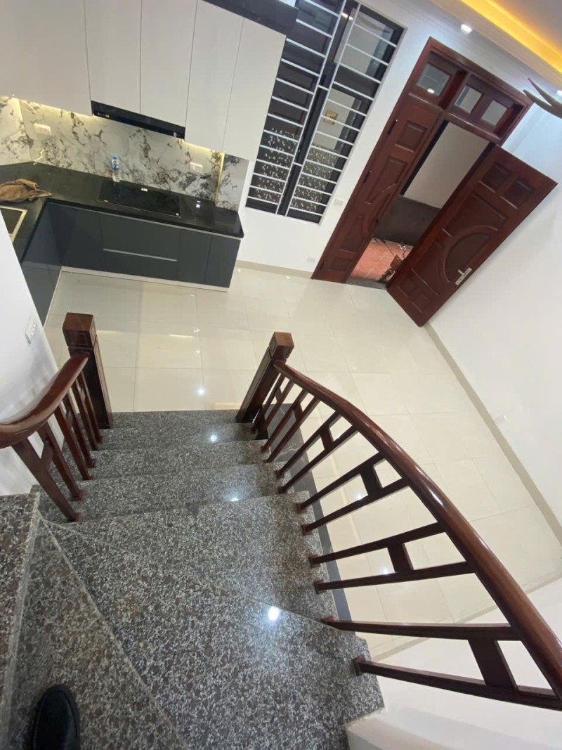 BÁT KHÔI – LONG BIÊN  NHÀ MỚI 5 TẦNG – Ô TÔ TRÁNH – GẦN CẦU VĨNH TUY 15994933