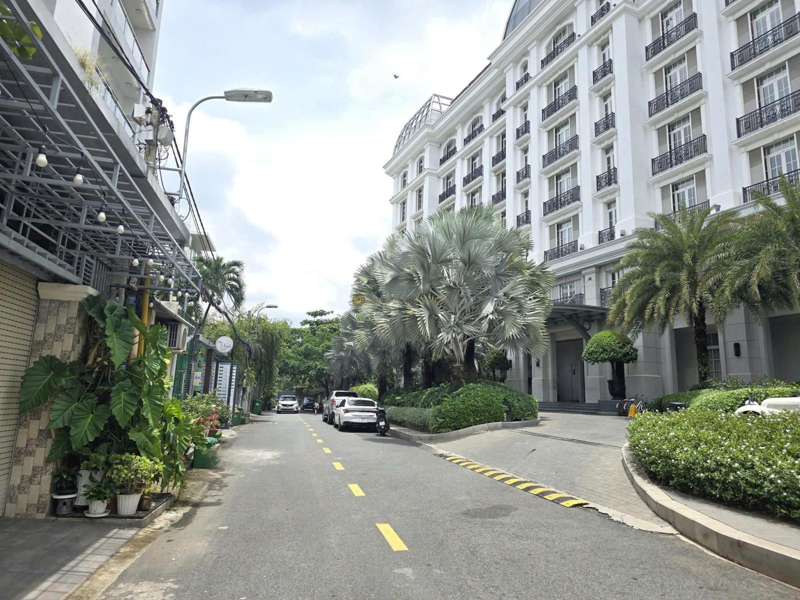 bán nhà MT  đường số 10, An KhánhThe vista Quận 2 , DT105M2 - 19 TỶ 15994940