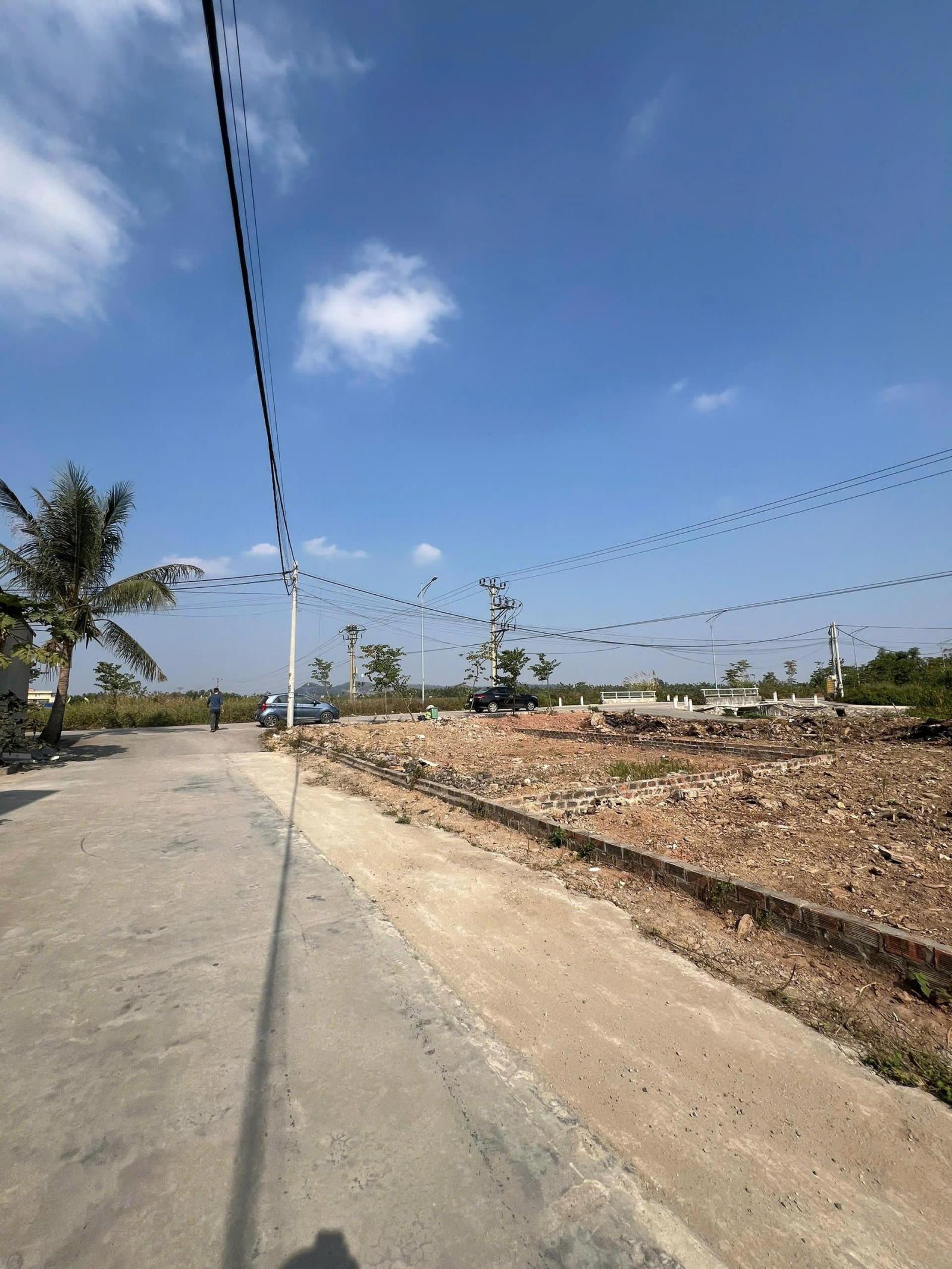 BÁN ĐẤT PHÂN LÔ LÂM ĐỘNG – THUỶ NGUYÊN – 2 MẶT NGÕ – MT 10M – GIÁ 3,35 TỶ 15994967