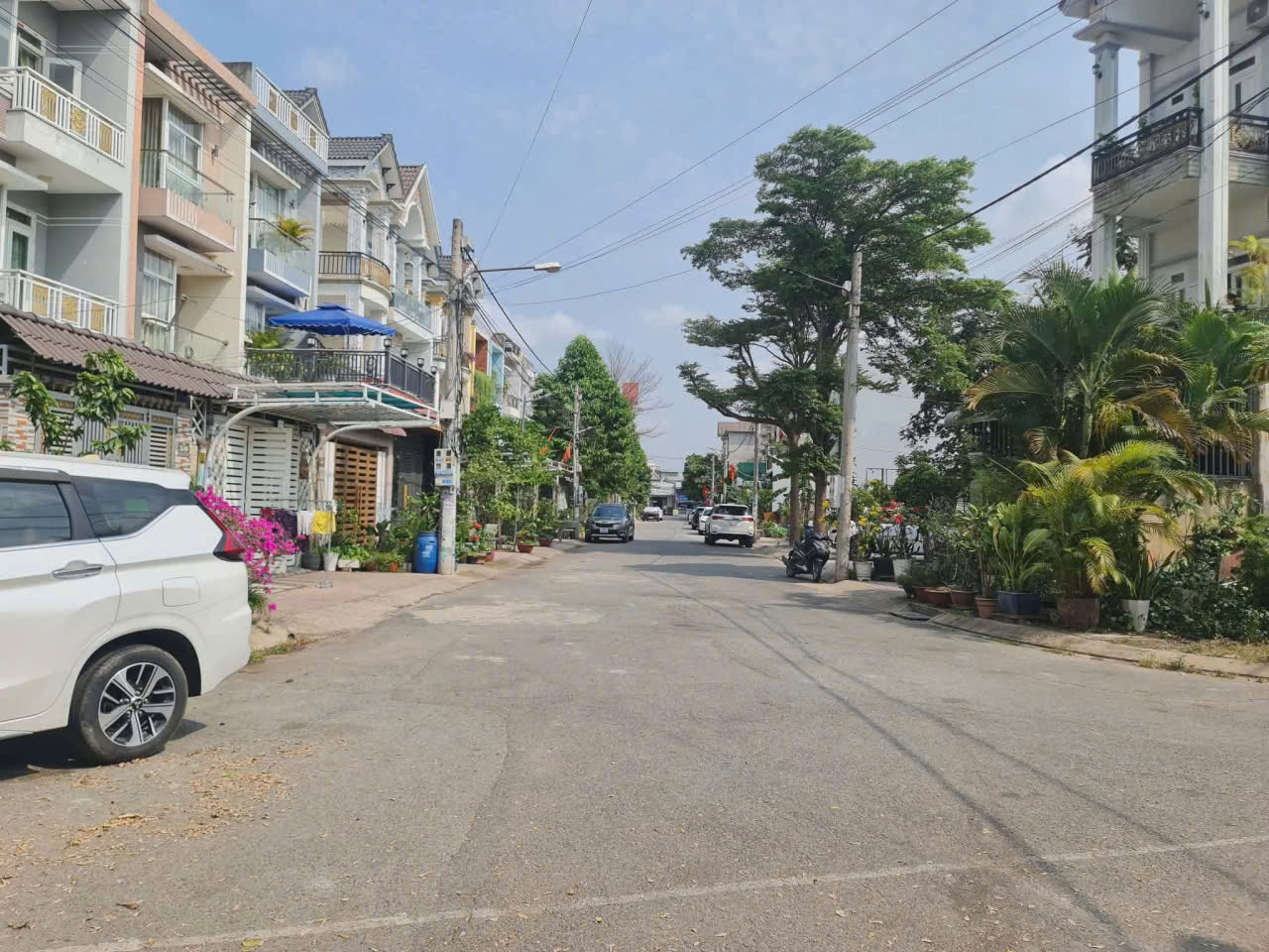 Bán lô đất cực đẹp,SHR đường nhựa 13m,giáp CÔNG VIÊN,gần Vincom 550 15995012