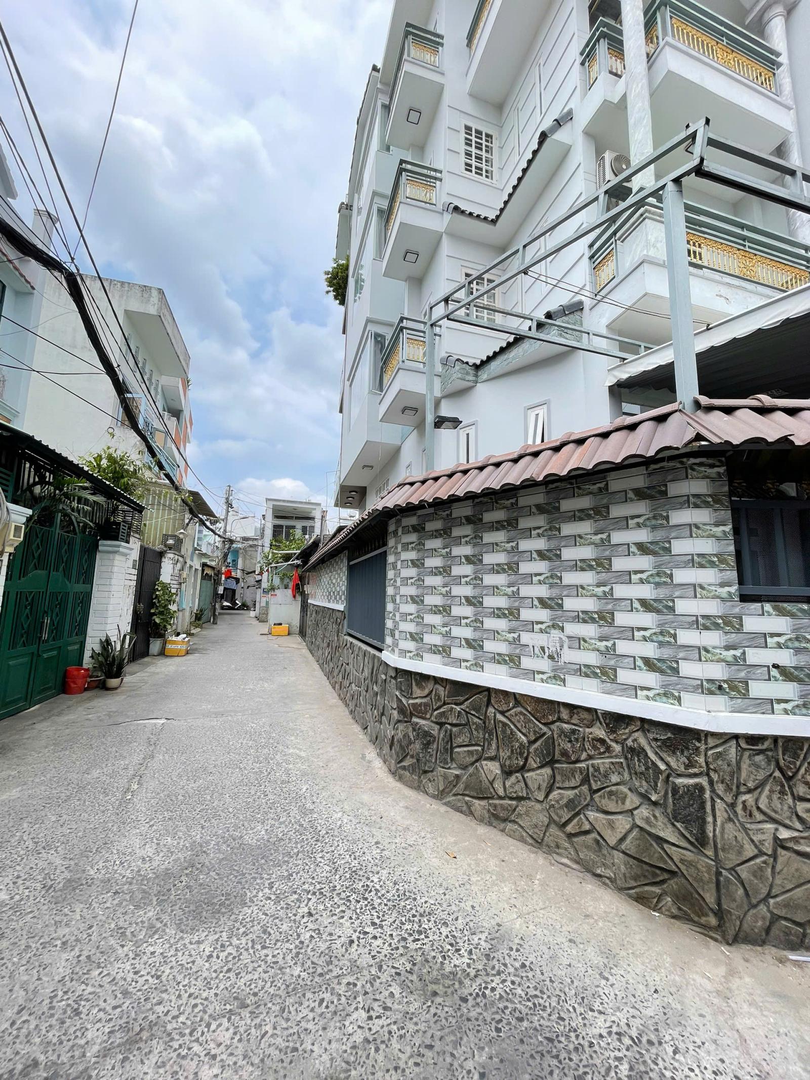 Nhà mới Full nội thất vào ở ngay !! Vị trí: Đường Trương Minh Ký 15995026