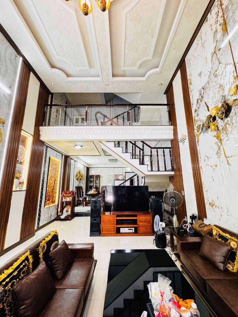 Bán nhà ĐẸP 100m² 3 Tầng Dĩ An,SHR đường nhựa 2 ô tô,gần Vincom Dĩ An 15995034