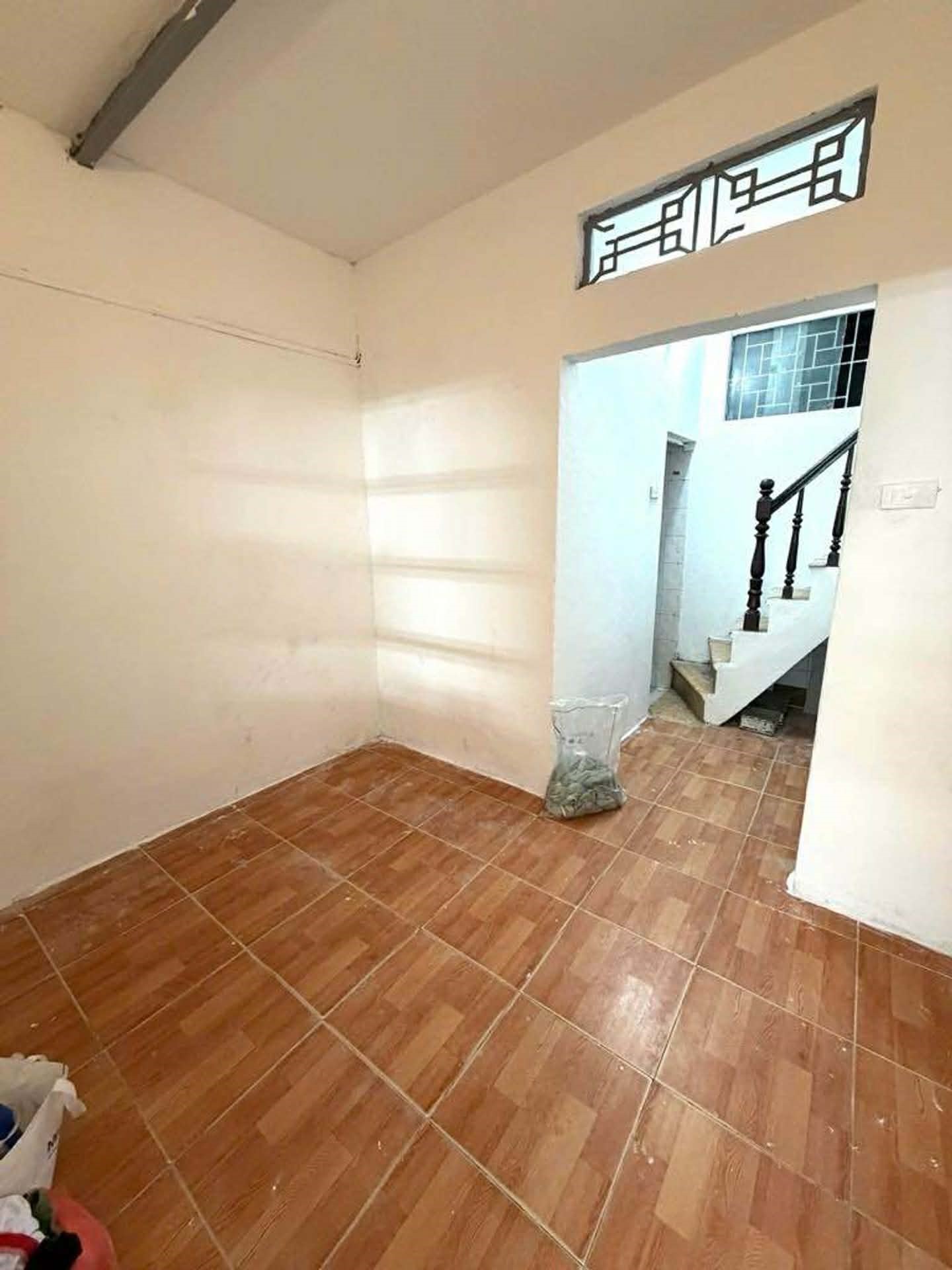 NHỈNH 7 TỶ CÓ NHÀ PHỐ TÔN ĐỨC THẮNG_GẦN PHỐ & Ô TÔ_NGÕ THÔNG THOÁNG_29m2_2 MẶT THOÁNG
 15995038