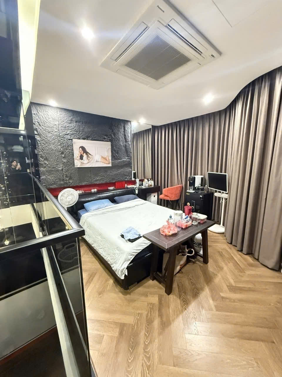 CẦN BÁN NHÀ TRUNG TÂM NGỌC LÂM 7,5 TẦNG CÓ THANG MÁY,GẦN MIPEC LONG BIÊN 15995037