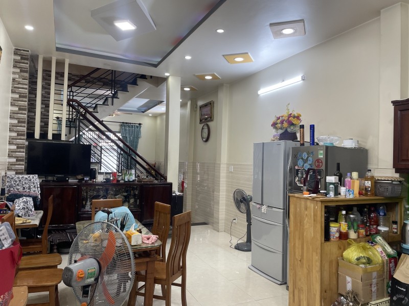 Bán nhà đường Lê Thị Hoa, Bình Chiểu, Thủ Đức, TP HCM. DT 71m2, 3 tầng. Giá  5.85 tỷ, SHR - 15995039