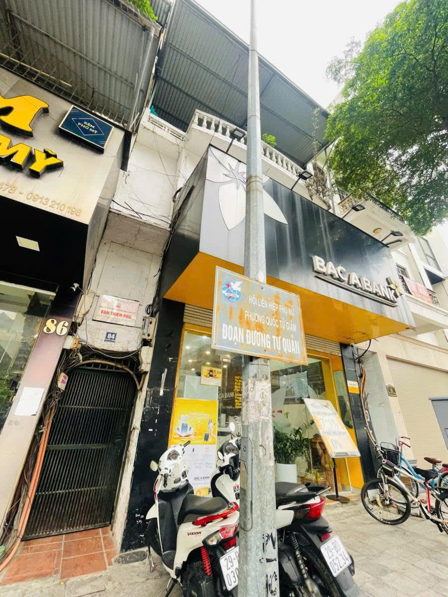 Bán nhà mặt phố Tôn Đức Thắng, Đống Đa 85m2 x 3T mặt tiền 4.1m chào 35 tỷ 15995070