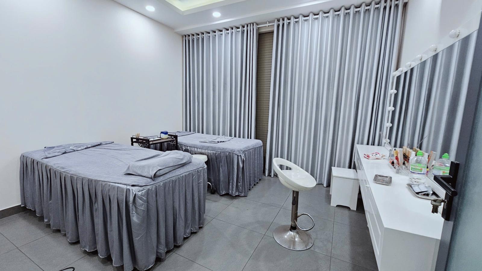 Nhà Mặt Phố 276 Trịnh Đình Trọng, Tân Phú 181m2, 6 Tầng, 12 PN, 42 Tỷ Sổ Hồng 15995097