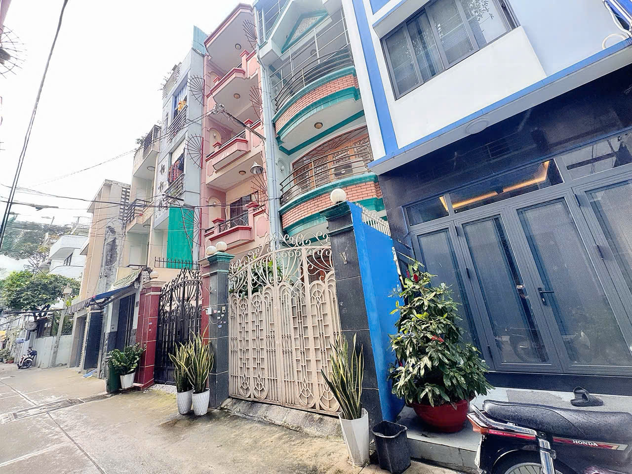 CHÍNH CHỦ 1 ĐỜI CẦN BÁN NHÀ 3 TẦNG HXH Đ.TRẦN QUANG DIỆU, P.NHIÊU LỘC, QUẬN 3 - DT SIÊU ĐẸP NGANG 15995099