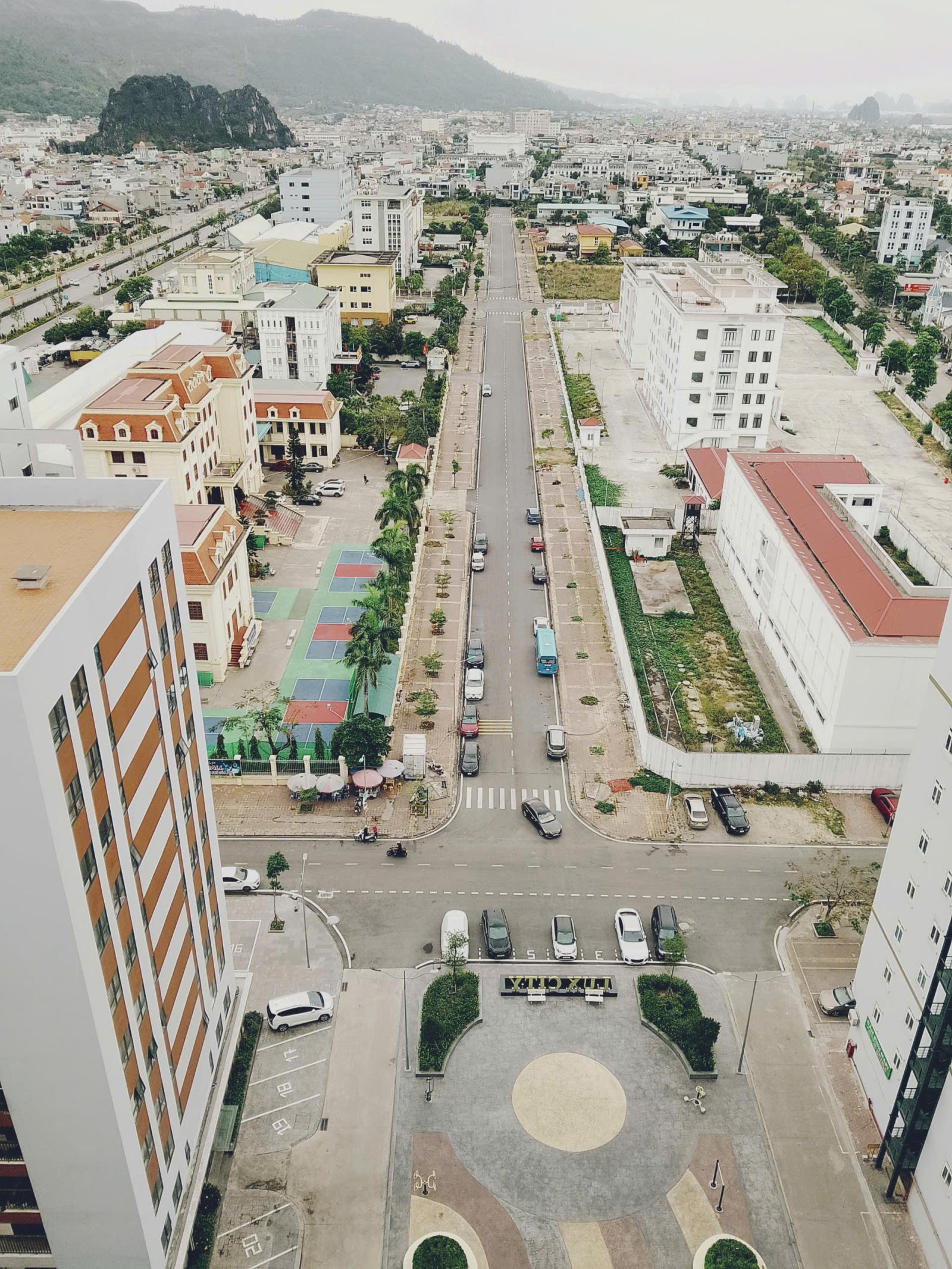 Bán Căn Hộ View Tầng Cao Diện tích 72m2 Thuộc căn góc  Luxcity Cẩm Phả. 15995103