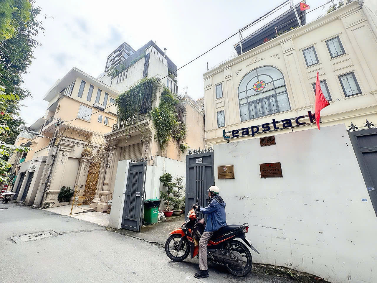 HIẾM BÁN NGANG 4M * 21M - MẶT ĐƯỜNG HXH NGUYỄN ĐÌNH CHIỂU, Q3 - XUNG QUANH LÀ BIỆT THỰ DÁT VÀNG & 15995120