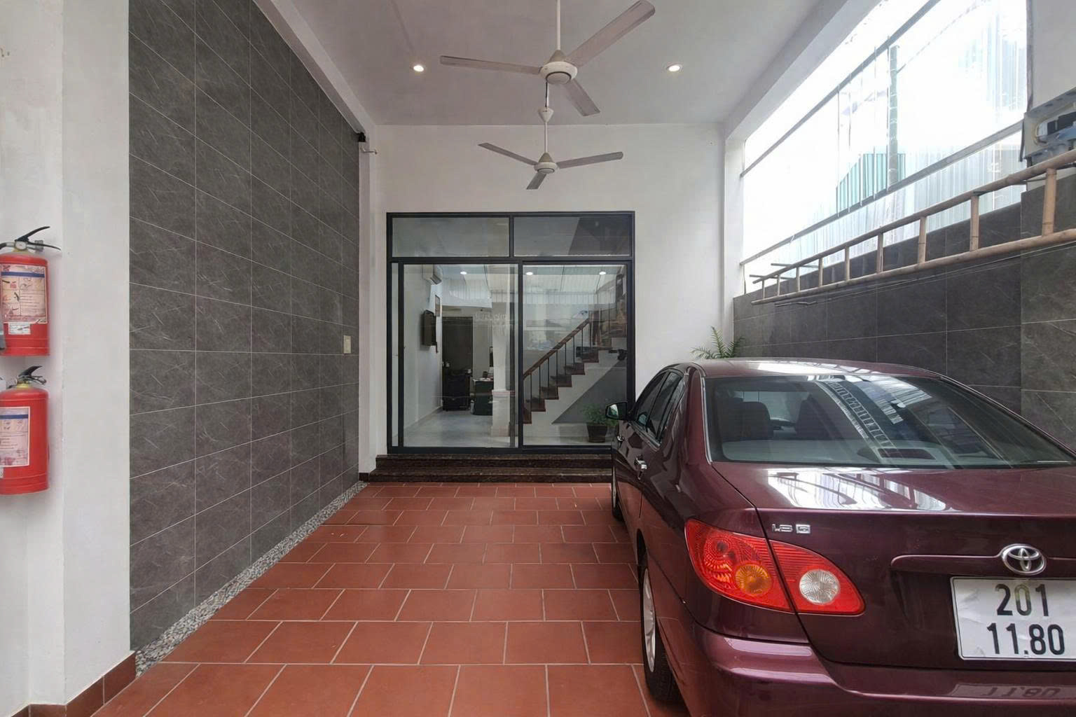 PHÚ THƯỢNG – LÔ GÓC – Ô TÔ VÀO NHÀ – NGÕ THÔNG – ÁP LỰC NGÂN HÀNG – GIÁ ĐANG “MỞ CỬA” CHO KHÁCH 15995138