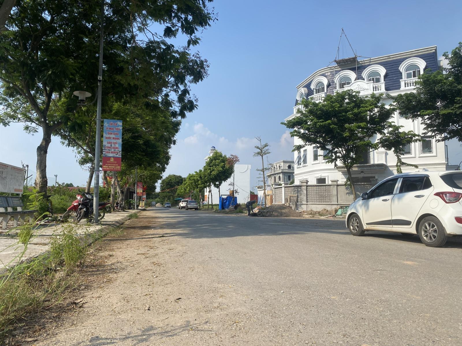 BÁN LK4 KHU B KĐT CIENCO5 MÊ LINH,GIÁ 5X TRIỆU/M.LH CHÍNH CHỦ MR QUANG 0963.688.777 15995142