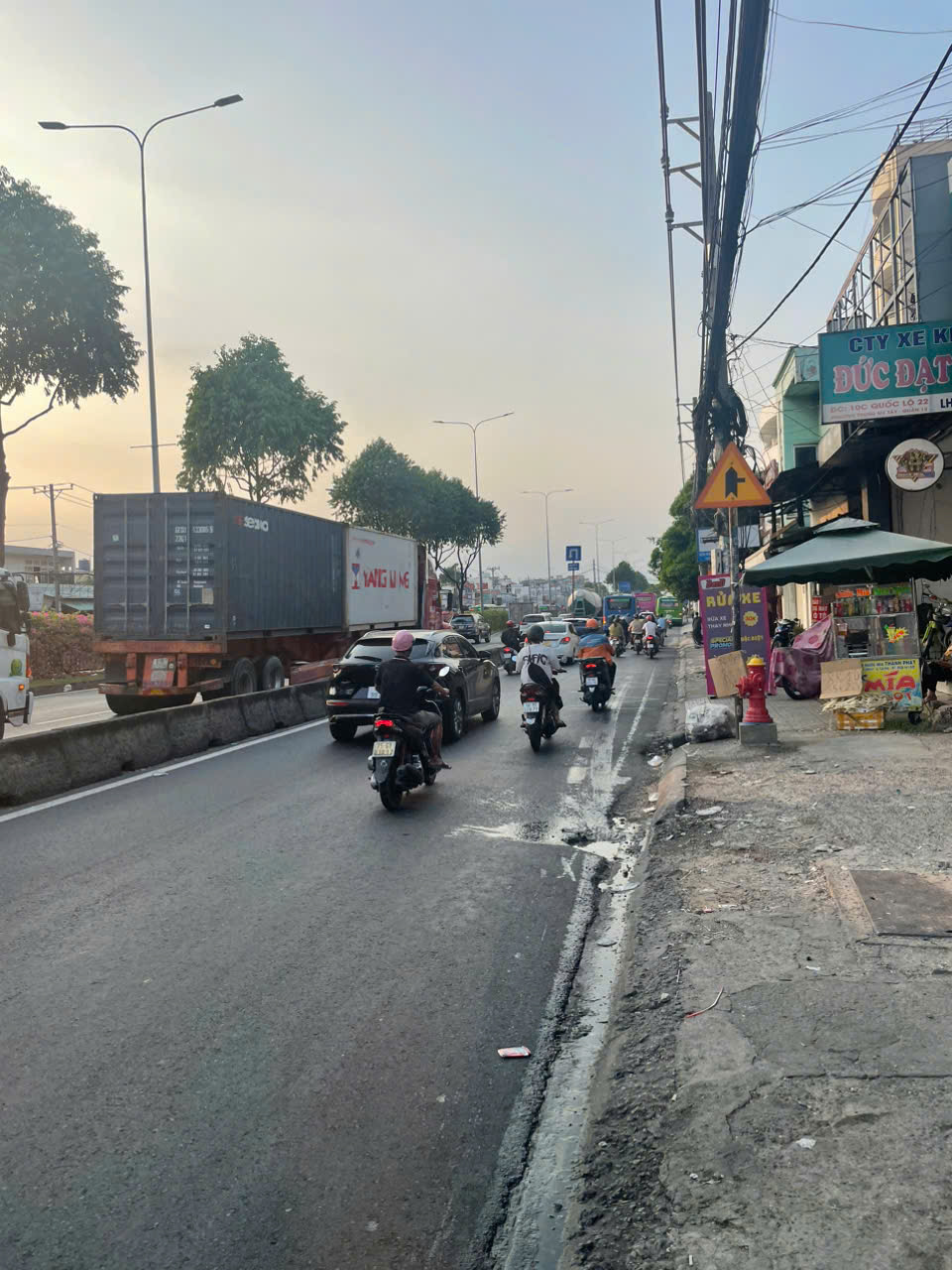 Bán đất mặt tiền 40x80m giá 70 tỷ Đường Quốc Lộ 22 15995143