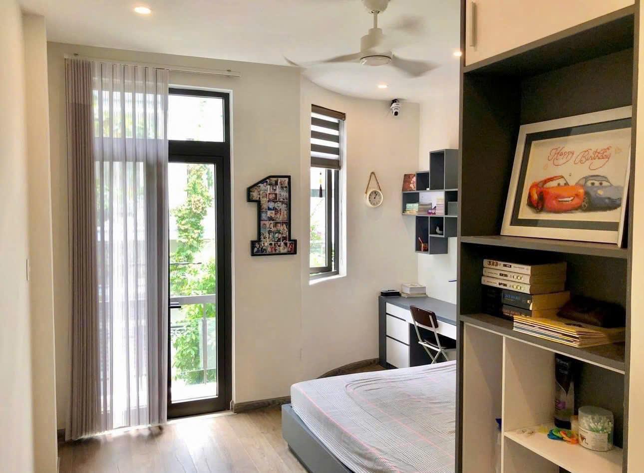 Bán nhanh nhà 4 tầng trung tâm hải châu đà nẵng 15995159