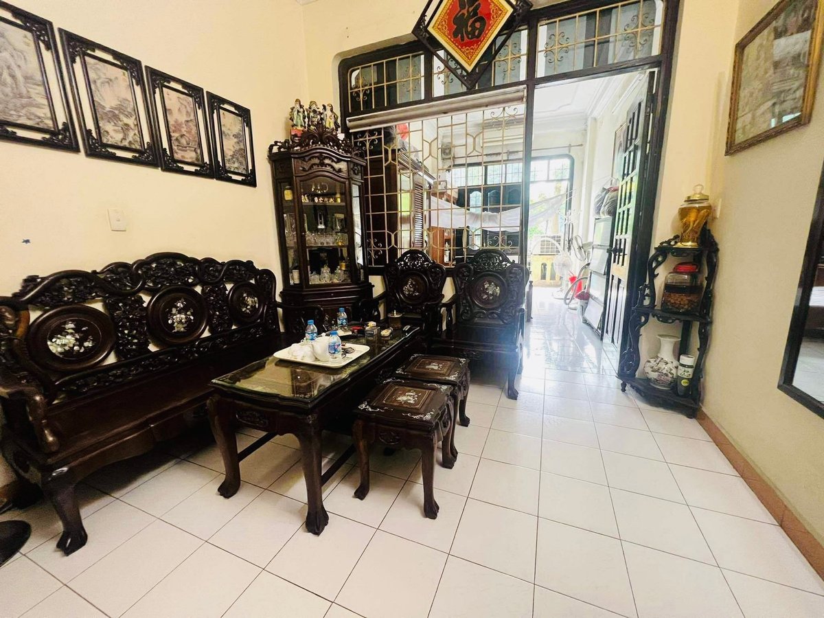 Bán Nhà Mặt Phố + 1 Mặt Ngõ Tây Sơn. Đống Đa. Ô Tô. Vỉa Hè. DT 55m2. 4 Tầng. Giá 25.5 Tỷ. 15995162