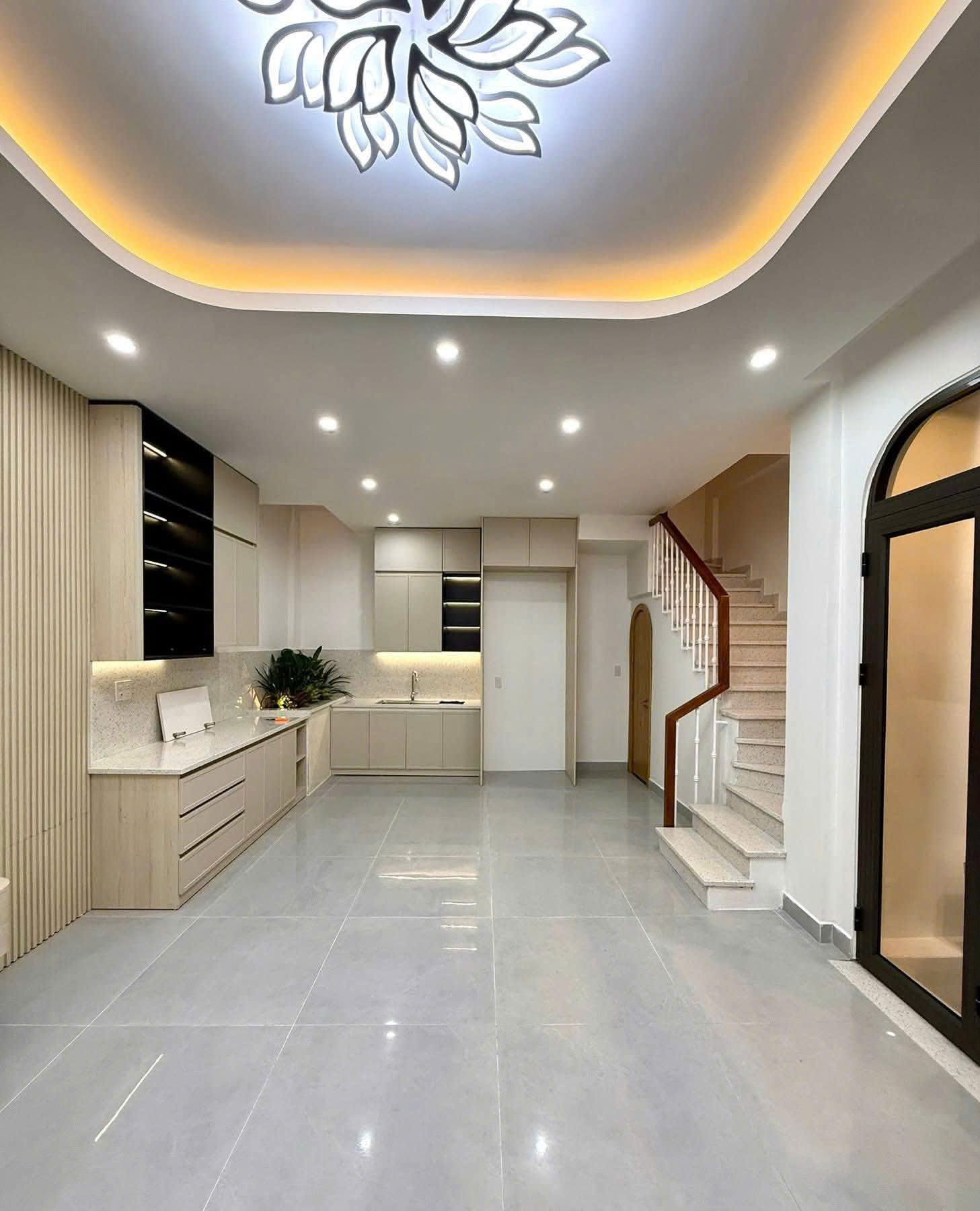 BÁN NHÀ 3,5 TẦNG ĐIỆN BIÊN PHỦ – SÁT NGÃ 6 LÊ HỒNG PHONG – LÕI TRUNG TÂM – GIÁ 3 TỶ XX 15995167