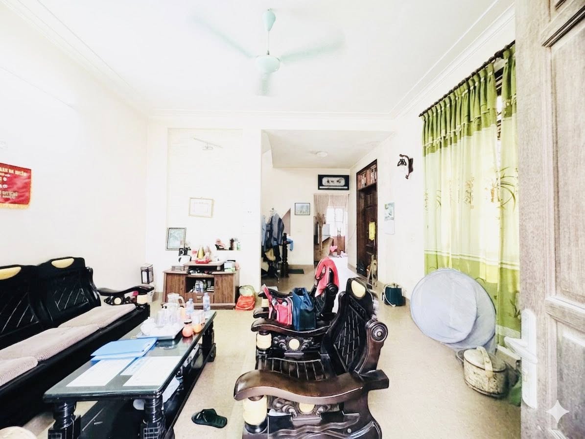 
NHÀ NGÕ 521 AN DƯƠNG VƯƠNG, TÂY HỒ-KD-Ô TÔ:198M X3T, MT 12M, GIÁ 25,5 TỶ. 15995182