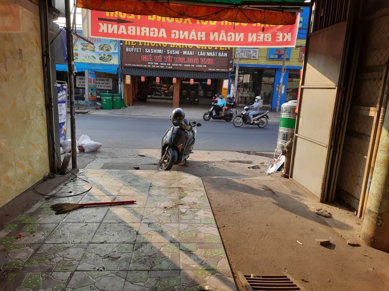 CHO THUÊ NHÀ MẶT TIỀN ĐƯỜNG NGUYỄN ẢNH THỦ , TRUNG MỸ TÂY , VỊ TRÍ KINH DOANH ĐẮC ĐỊA 15995185