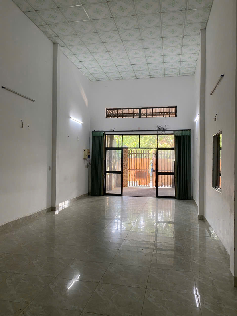 CHO THUÊ NHÀ XƯỞNG QUẬN 12 , TRUNG MỸ TÂY , 150M², XE TẢI VÀO TẬN NƠI 15995189