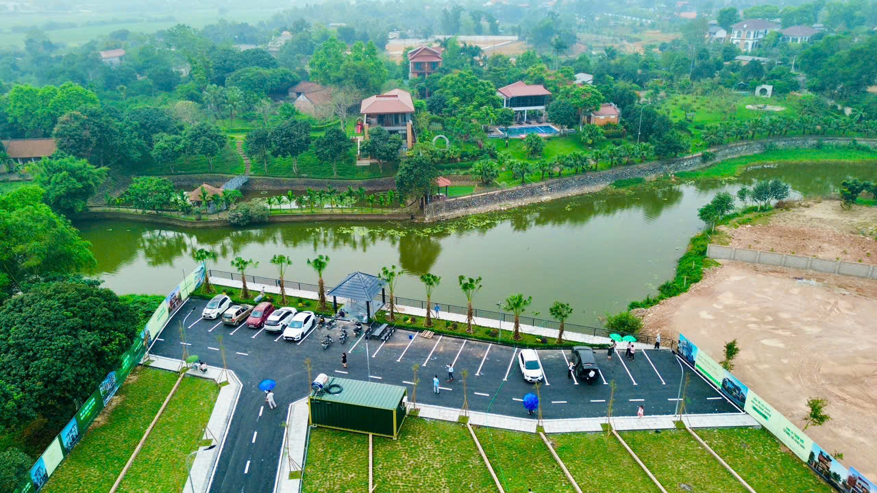 Cơ hội cuối cùng lô đất 100m2 gần Thạch Hòa, khu vực trung tâm Hòa Lạc. Phù hợp xây trọ, đầu tư 15995207