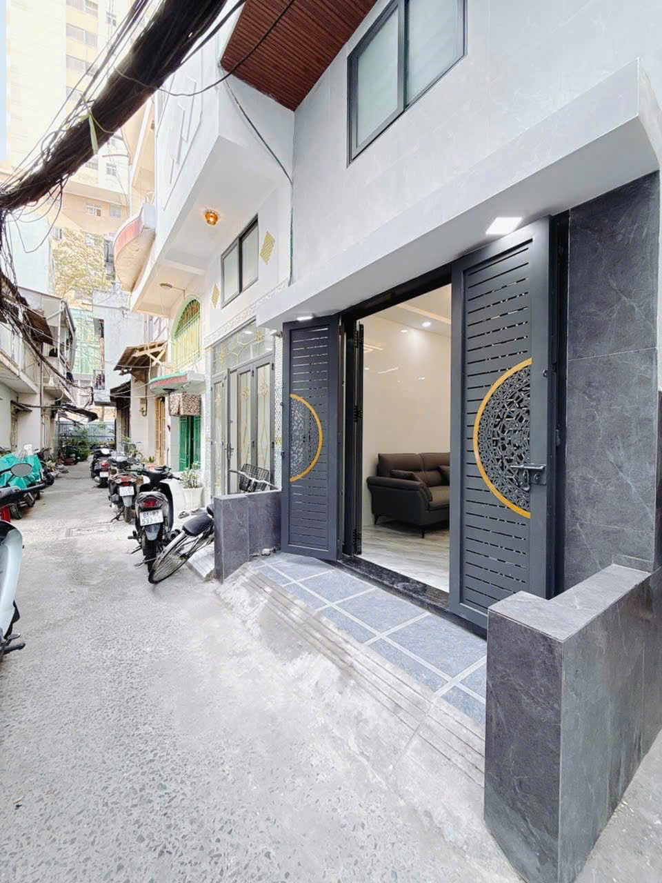 SIÊU PHẨM NHÀ ĐẸP 3 TẦNG - TRUNG TÂM QUẬN 4 - VÀO Ở NGAY. 15995220