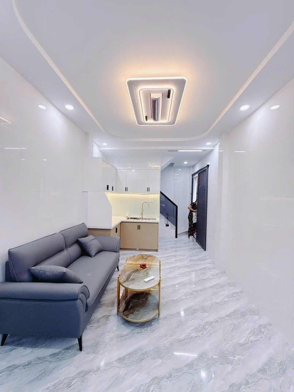 SIÊU PHẨM NHÀ ĐẸP 3 TẦNG - TRUNG TÂM QUẬN 4 - VÀO Ở NGAY. 15995220