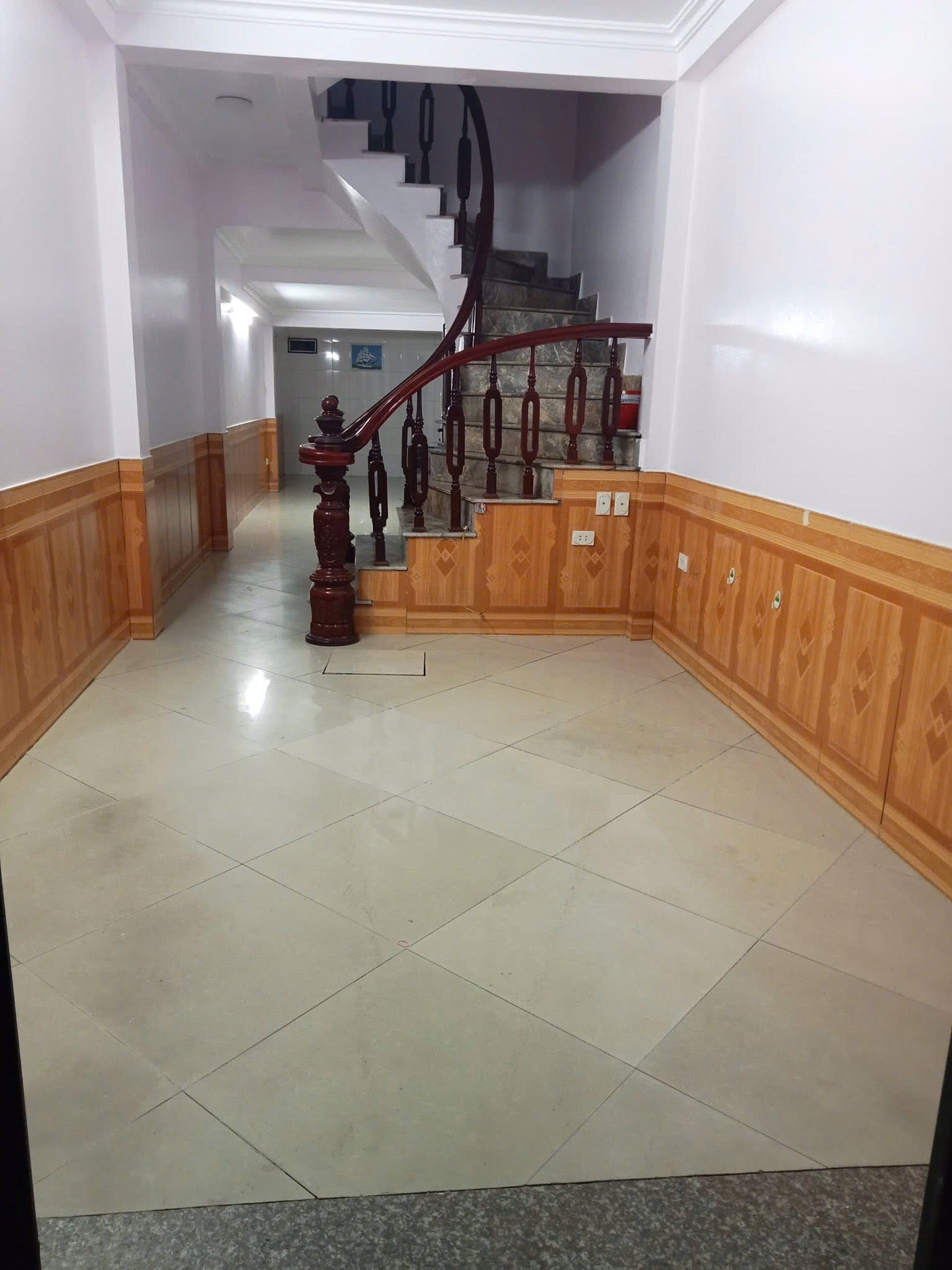 CHO THUÊ LÂU DÀI NHÀ NGUYÊN CĂN 4 TẦNG – 2 MẶT ĐƯỜNG SỐ 21 HOÀNG TĂNG BÍ, MẶT SAU SỐ 18 ĐƯỜNG TÂN 15995240