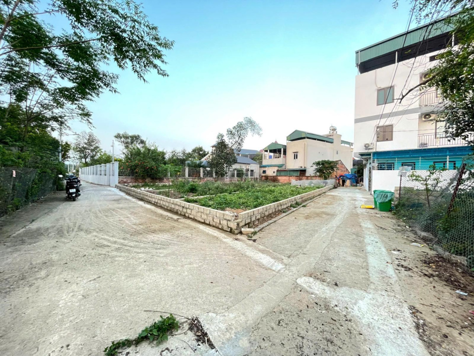 BÁN ĐẤT XÂY NHÀ TRỌ TÂM ĐIỂM KHU CÔNG NGHỆ CAO HÒA LẠC SÁT CÁC TRƯỜNG ĐẠI HỌC LỚN 15995250