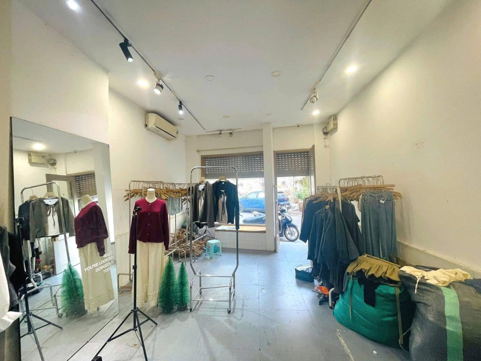 Bán nhà Mặt Phố Xã Đàn 2 (Nam Đồng) 52m/4tầng/MT 4.4m 25 tỷ, Ôtô tránh, KD đỉnh - LH 0987881444 15995252