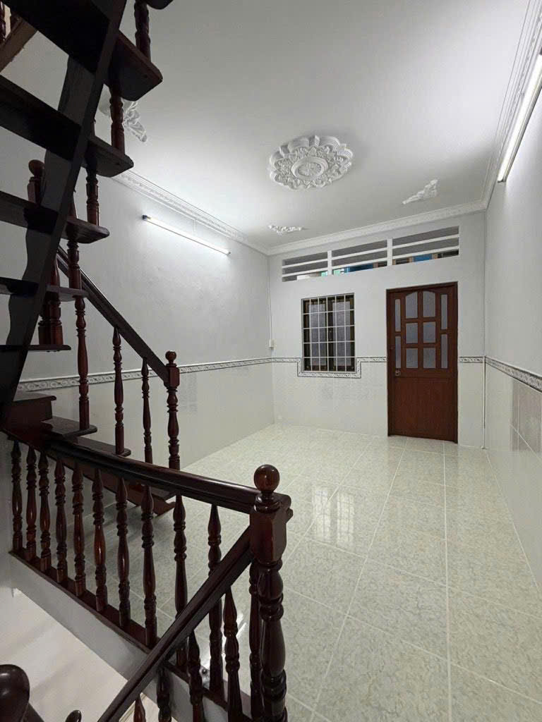 Bán nhà Đường Đoàn Văn Bơ, Phường 13, Quận 4, Hồ Chí Minh. 15995288