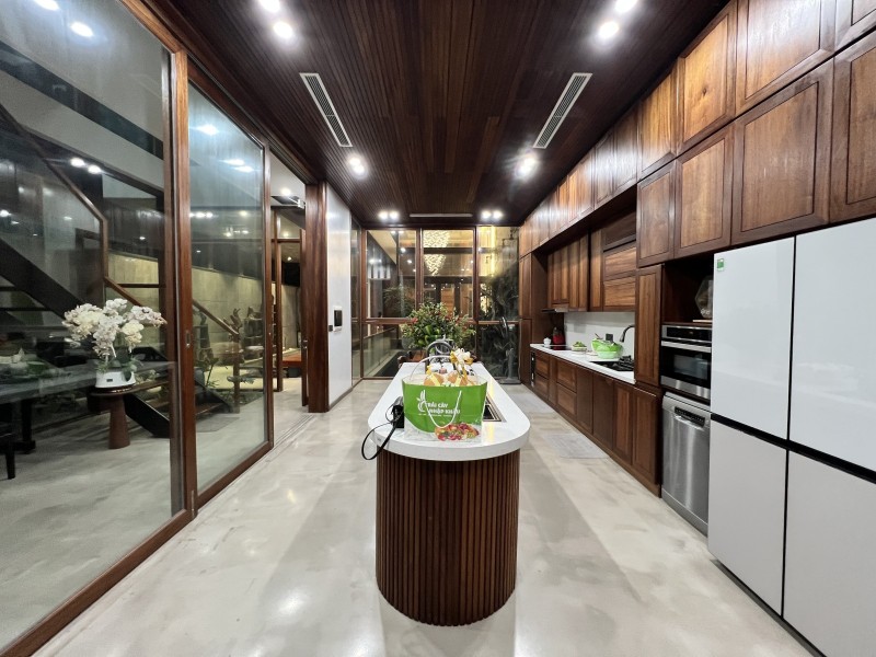 SIÊU BIỆT THỰ NHÀ VƯỜN - ĐẲNG CẤP THƯỢNG LƯU - MẶT PHỐ NGỌC THỤY   15995326