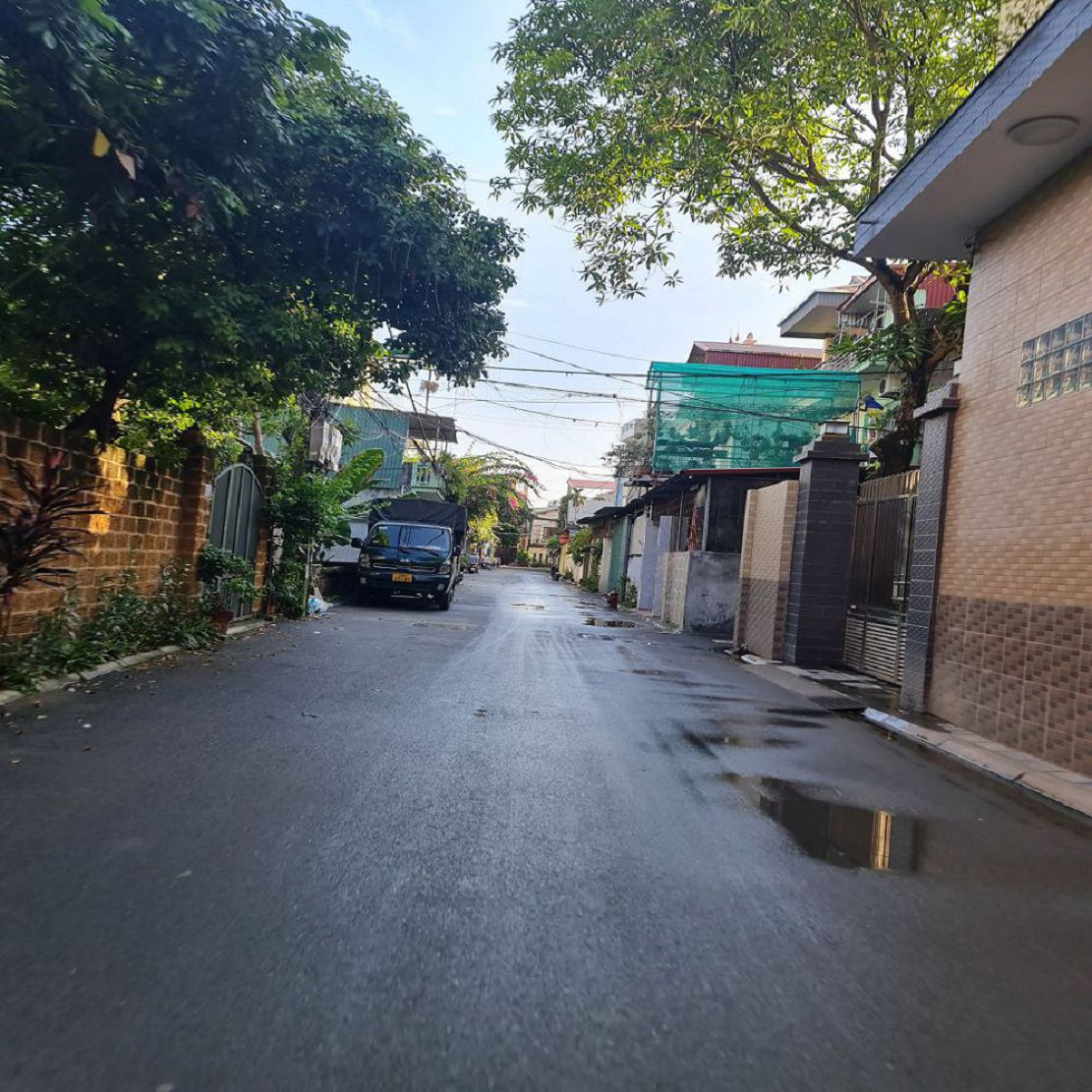 3 tỷ 3 tỷ 3 tỷ có 59m2 Dương Quang Gia Lâm mt 3,9m ngõ rộng gần trục chính 📞 0989894845 15995350