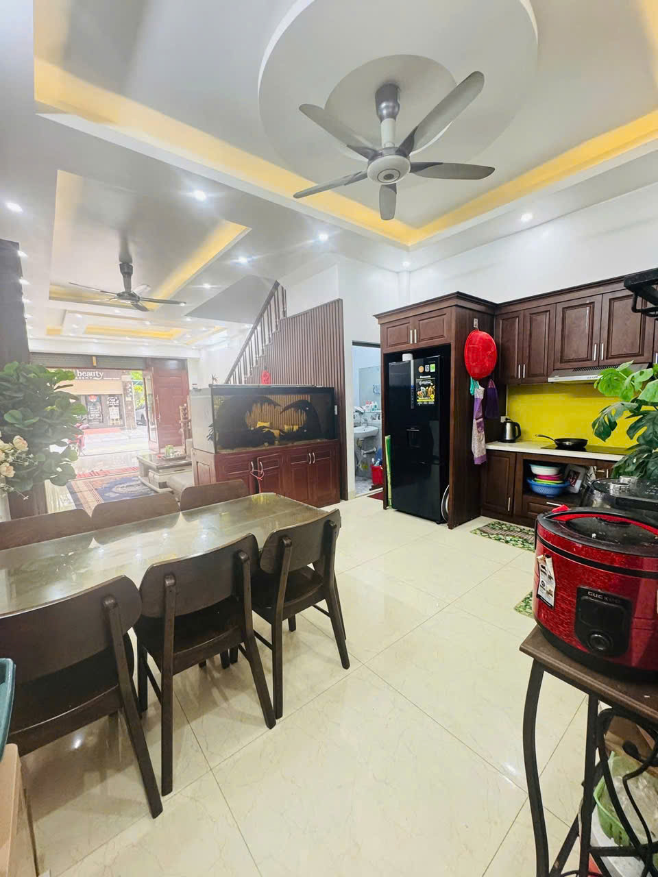 Bán nhà 3 tầng dân xây trong khu đô thị 379, nhà rộng 65m2, mặt tiền 5m 15995356