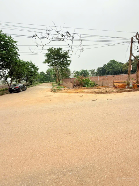 CHỦ CẦN BÁN GẤP LÔ GÓC SIÊU PHẨM TẠI TÁI ĐỊNH CƯ VAI RÉO SÁT NGÃ TƯ HOÀ LẠC 15995388