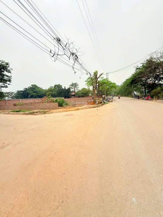 CHỦ CẦN BÁN GẤP LÔ GÓC SIÊU PHẨM TẠI TÁI ĐỊNH CƯ VAI RÉO SÁT NGÃ TƯ HOÀ LẠC 15995388