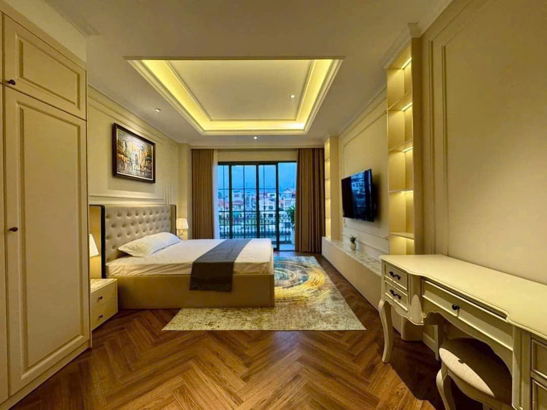 Đẩng cấp Mặt phố Hoàng Như Tiếp,85M,8 tầng,KD dòng tiền,ô tô tránh,vỉa hè,hơn 40 tỷ 15995417