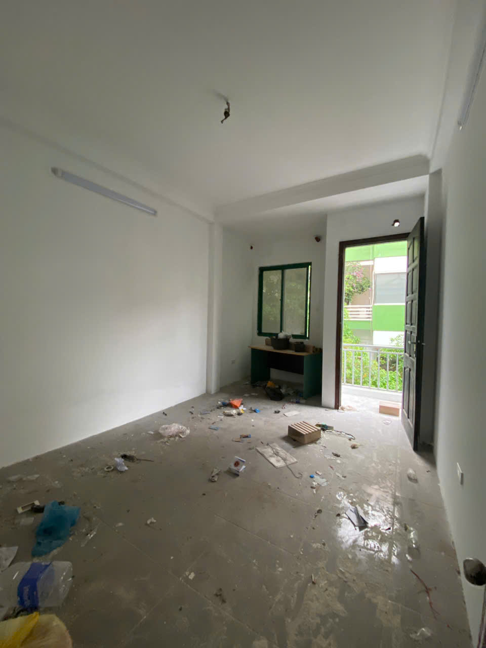 CHO THUÊ NHÀ NGỌC LÂM – 5 TẦNG – Ô TÔ ĐỖ CỬA – KINH DOANH TỐT 15995493