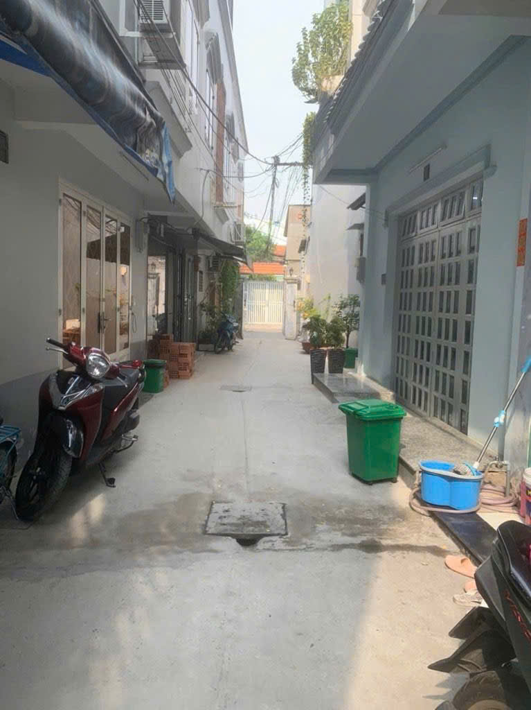 7.5 TỶ – NHÀ HẺM THÔNG QUA HẺM 308 HUỲNH TẤN PHÁT 15995498